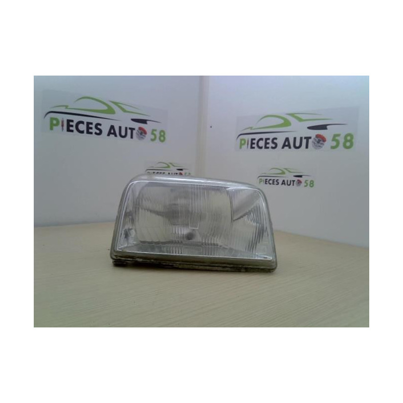 Optique avant principal droit (feux)(phare) RENAULT EXPRESS PHASE 1 d’occasion