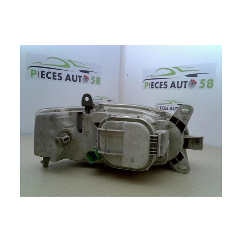 Optique avant principal gauche (feux)(phare) FORD  d’occasion