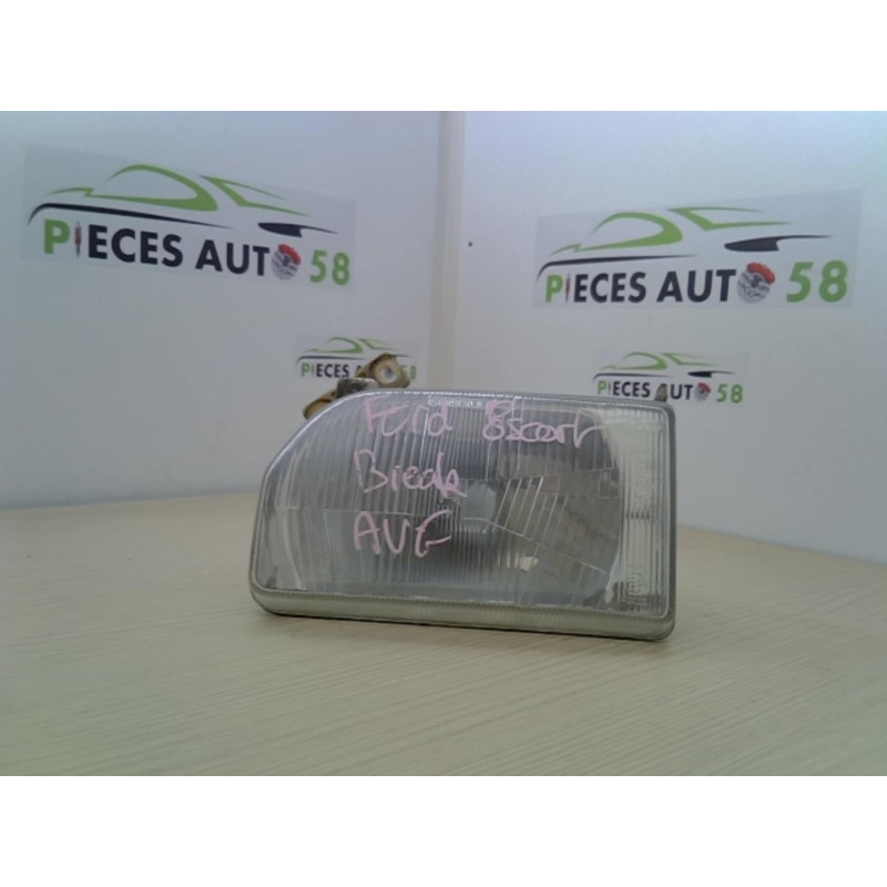 Optique avant principal gauche (feux)(phare) FORD ESCORT 3 d’occasion