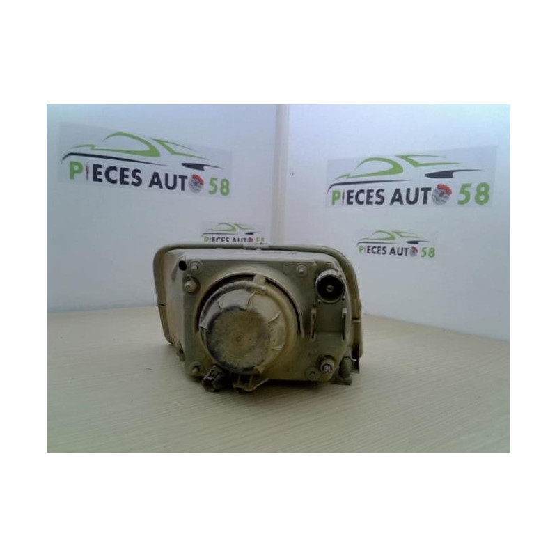 Optique avant principal droit (feux)(phare) RENAULT EXPRESS PHASE 1 d’occasion