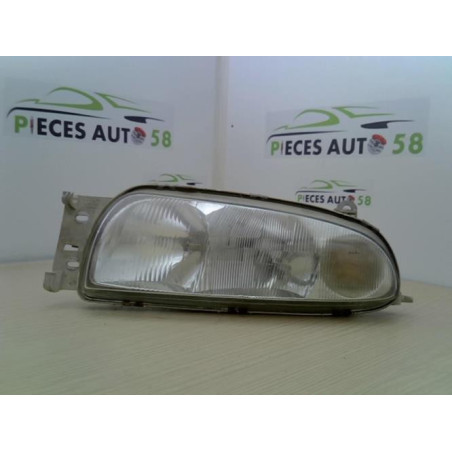 Optique avant principal droit (feux)(phare) FORD FIESTA 4 PHASE 1 d’occasion