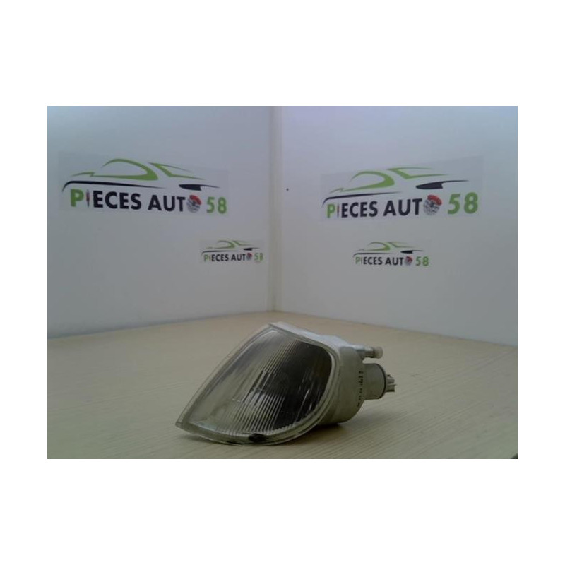 Optique avant secondaire gauche (feux)(clignotant) CITROEN SAXO PHASE 1 d’occasion