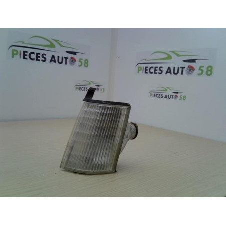 Optique avant secondaire gauche (feux)(clignotant) RENAULT  d’occasion
