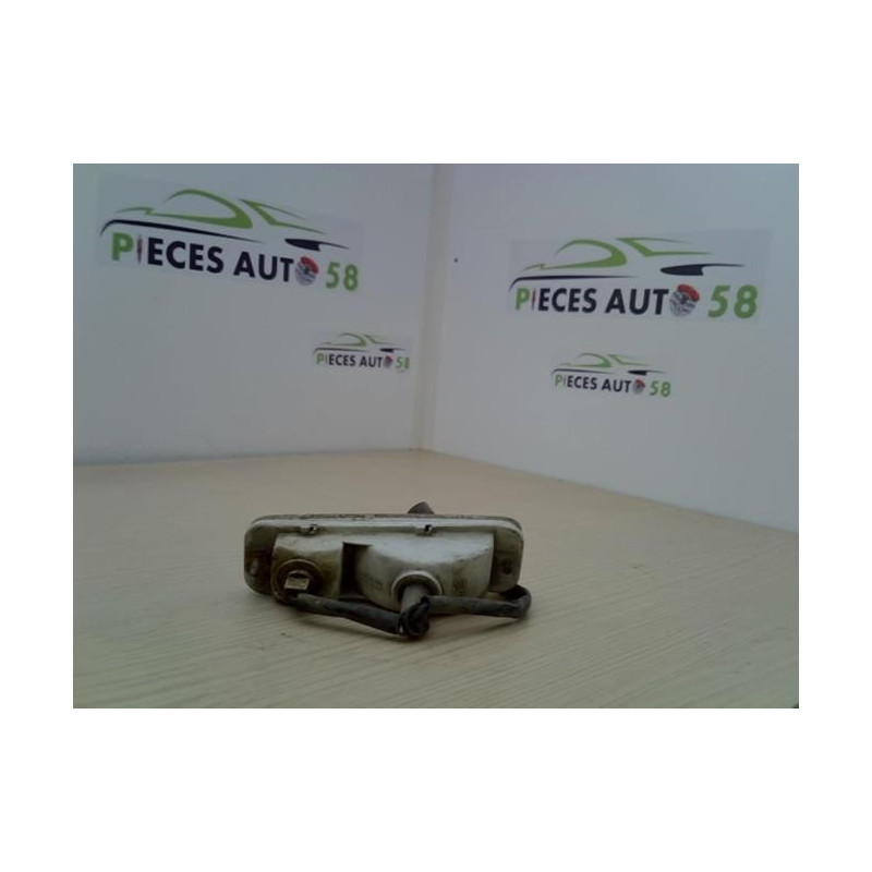 Feu arriere secondaire gauche (feux) NISSAN 280 ZX COUPE d’occasion