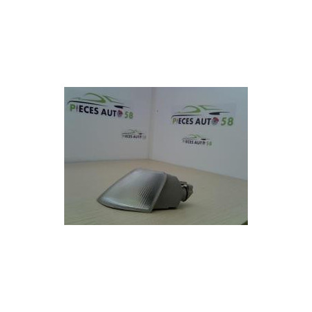 Optique avant secondaire gauche (feux)(clignotant) CITROEN XANTIA PHASE 2 d’occasion