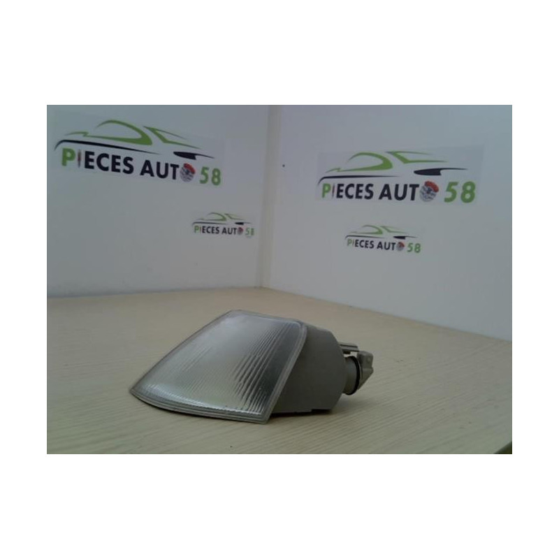 Optique avant secondaire gauche (feux)(clignotant) CITROEN XANTIA PHASE 2 d’occasion