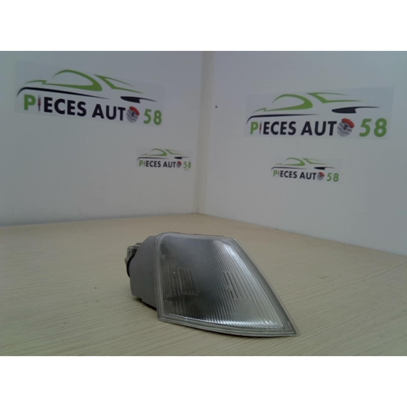 Optique avant secondaire droit (feux)(clignotant) CITROEN XANTIA PHASE 2 d’occasion