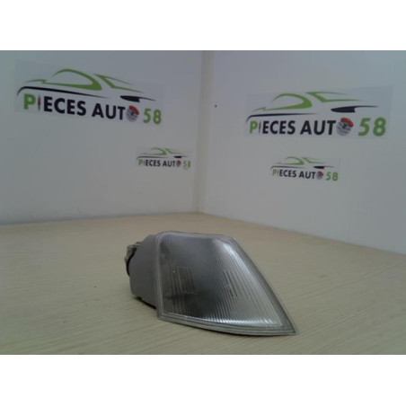 Optique avant secondaire droit (feux)(clignotant) CITROEN XANTIA PHASE 2 d’occasion