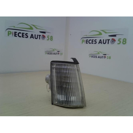 Optique avant secondaire droit (feux)(clignotant) RENAULT  d’occasion