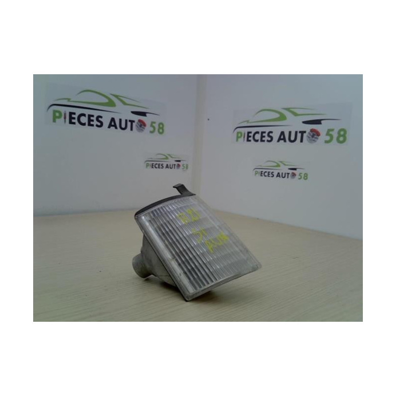 Optique avant secondaire droit (feux)(clignotant) RENAULT  d’occasion