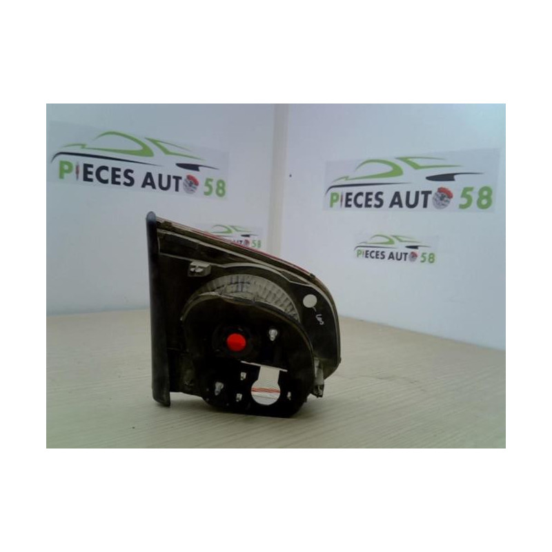 Feu arriere secondaire droit (feux) VOLKSWAGEN GOLF 6 d’occasion