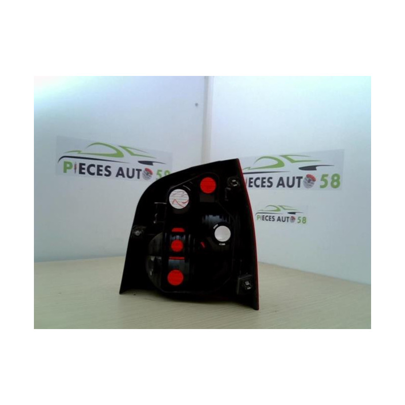 Feu arriere principal gauche (feux) VOLKSWAGEN POLO 4 PHASE 1 d’occasion
