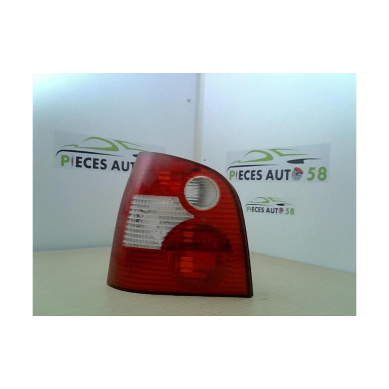 Feu arriere principal gauche (feux) VOLKSWAGEN POLO 4 PHASE 1 d’occasion