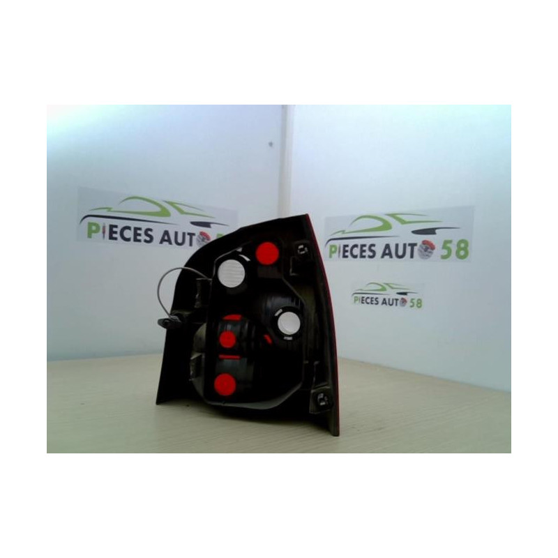 Feu arriere principal gauche (feux) VOLKSWAGEN POLO 4 PHASE 1 d’occasion