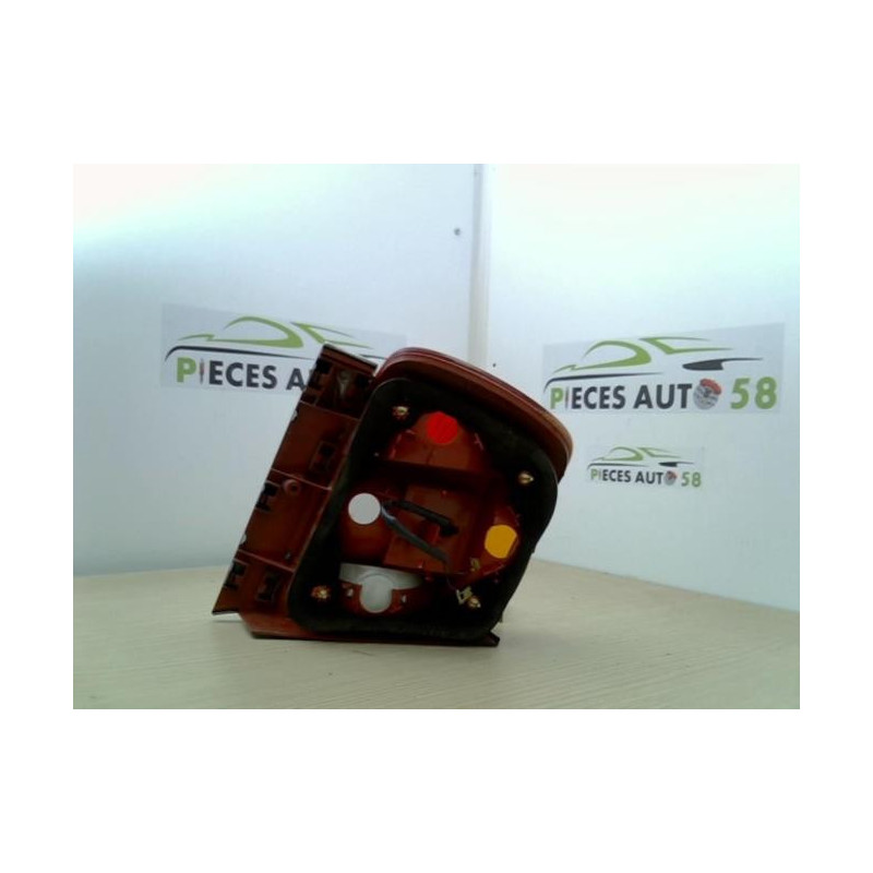 Feu arriere principal droit (feux) AUDI A4 1 PHASE 1 d’occasion