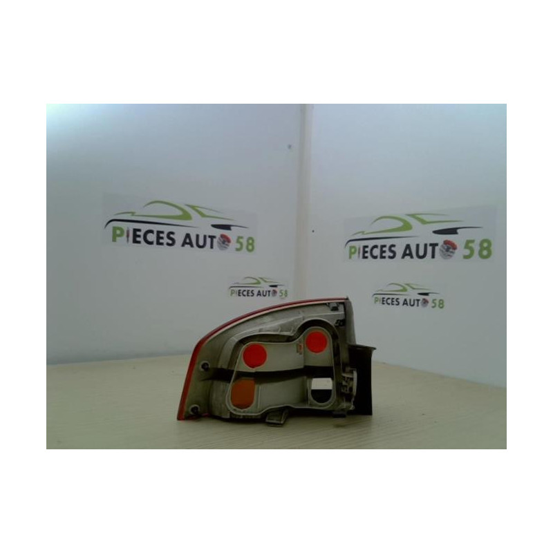 Feu arriere principal droit (feux) AUDI A4 2 PHASE 2 d’occasion