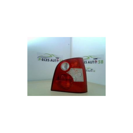 Feu arriere principal droit (feux) VOLKSWAGEN POLO 4 PHASE 1 d’occasion