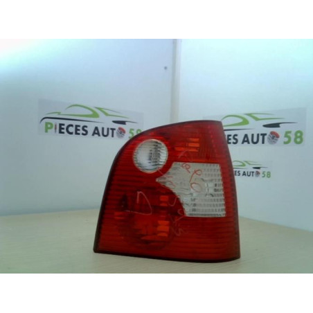 Feu arriere principal droit (feux) VOLKSWAGEN POLO 4 PHASE 1 d’occasion