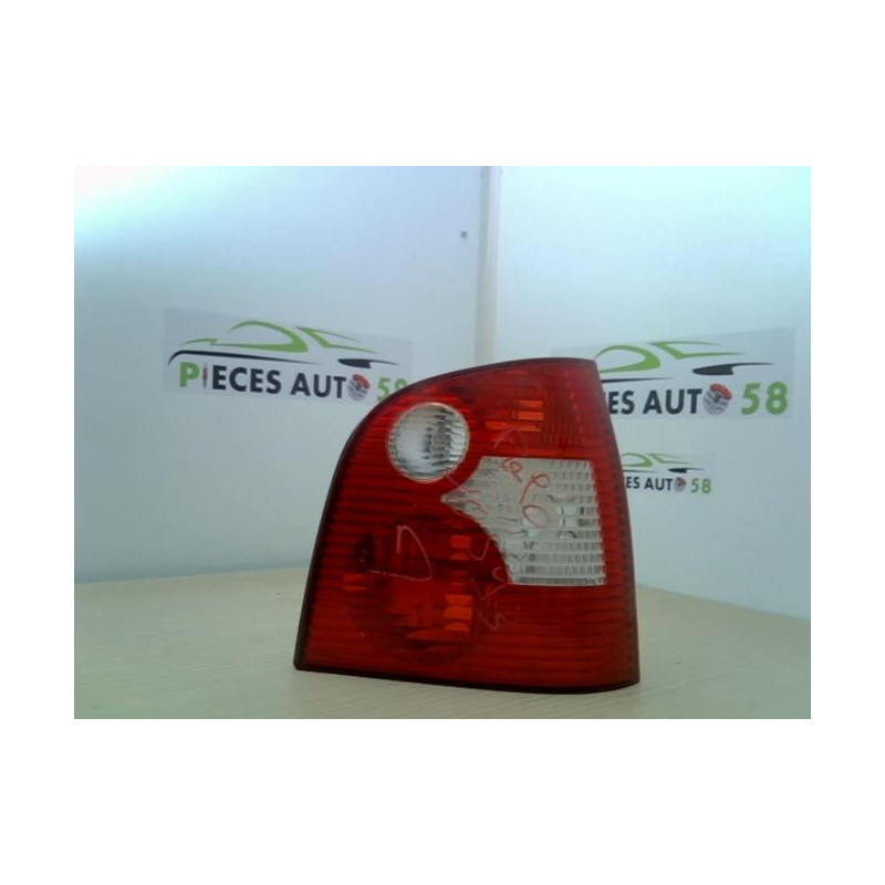 Feu arriere principal droit (feux) VOLKSWAGEN POLO 4 PHASE 1 d’occasion