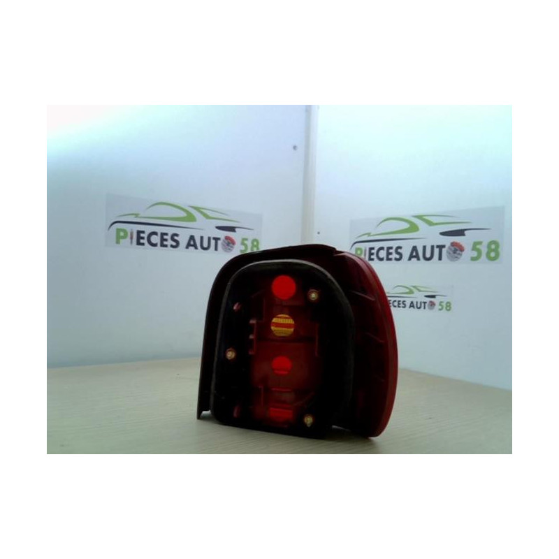 Feu arriere principal gauche (feux) VOLKSWAGEN POLO 3 PHASE 2 d’occasion