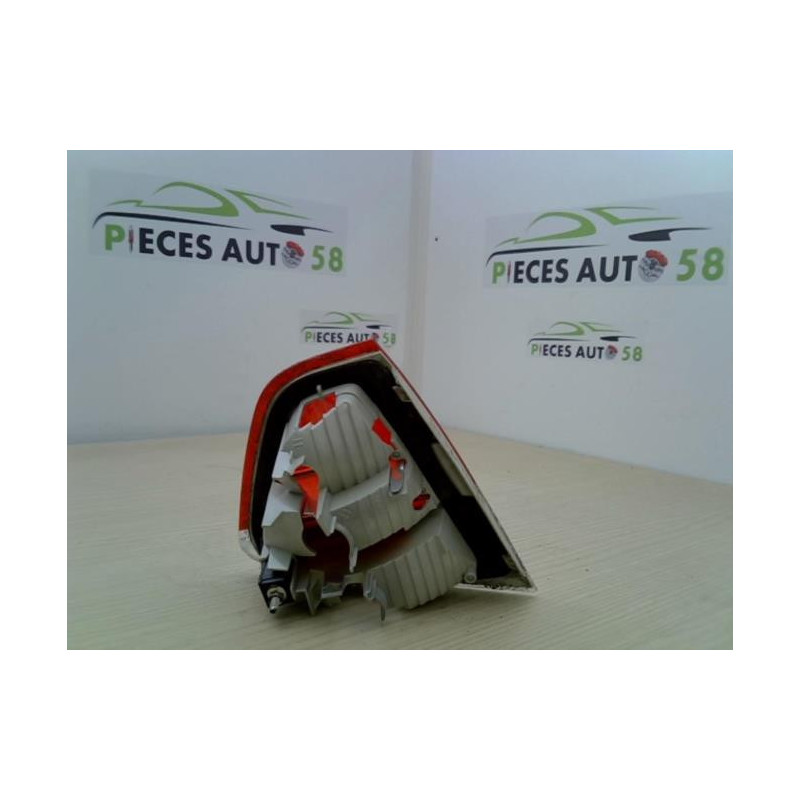 Feu arriere secondaire droit (feux) BMW SERIE 3 E90 PHASE 1 d’occasion