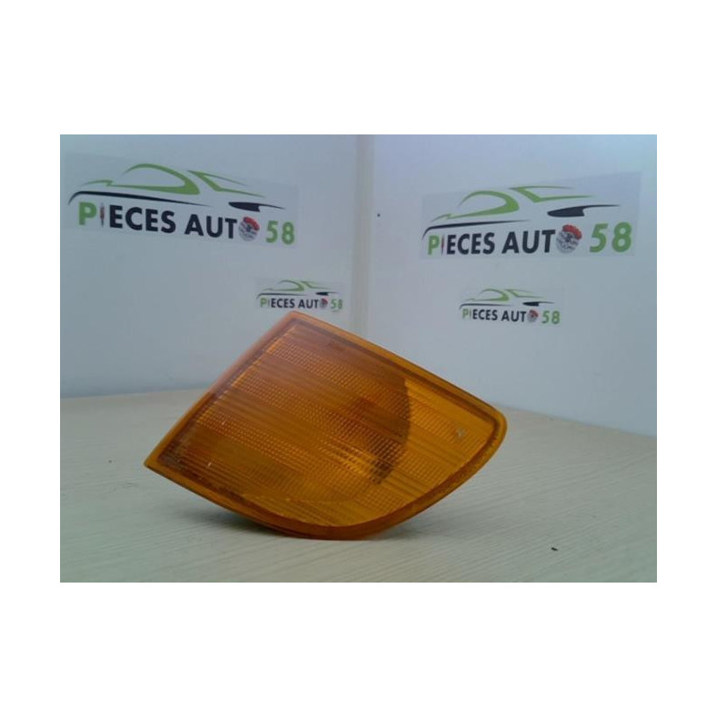 Optique avant secondaire gauche (feux)(clignotant) MERCEDES VITO 638 d’occasion