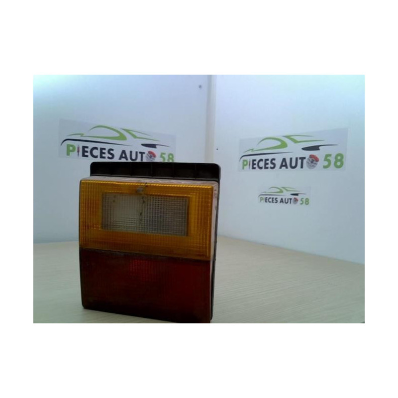 Feu arriere principal droit (feux) AUDI 80 1 PHASE 2 d’occasion