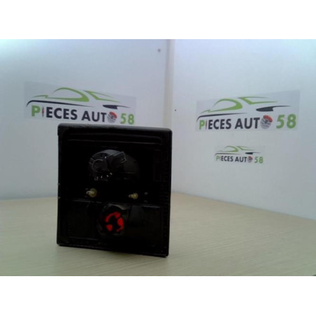 Feu arriere principal droit (feux) AUDI 80 1 PHASE 2 d’occasion