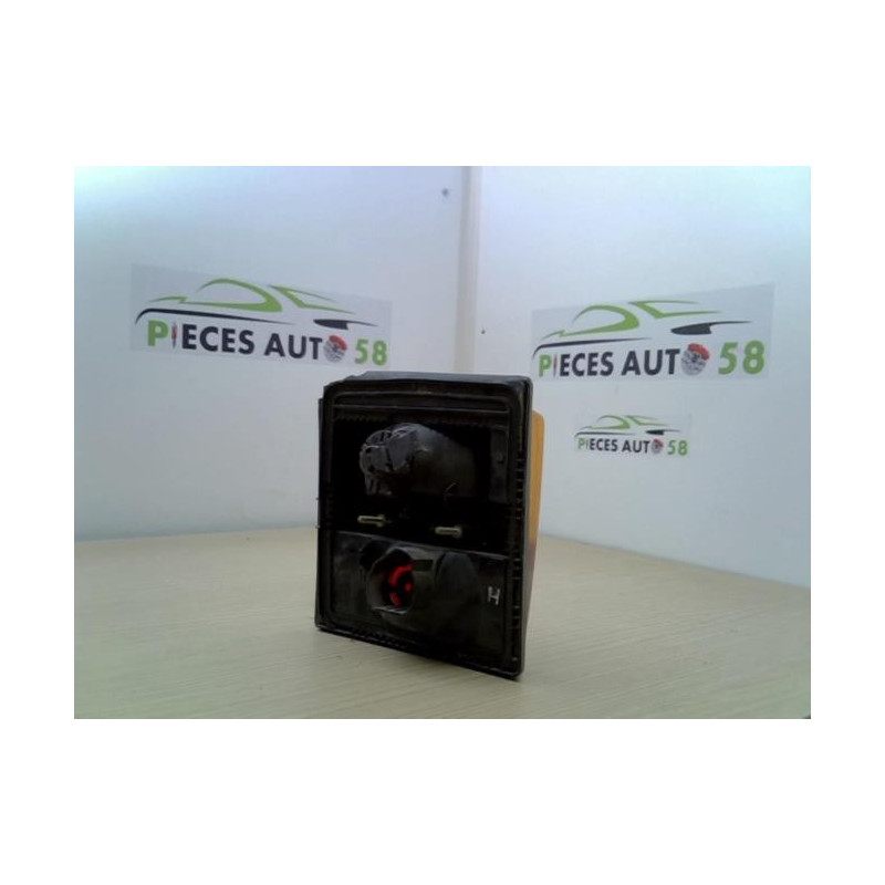 Feu arriere principal droit (feux) AUDI 80 1 PHASE 2 d’occasion