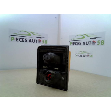 Feu arriere principal droit (feux) AUDI 80 1 PHASE 2 d’occasion