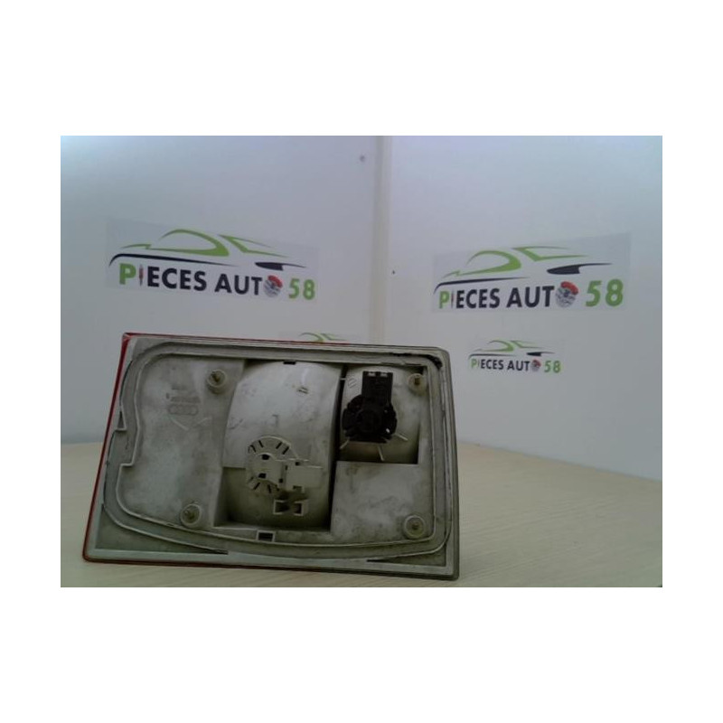 Feu arriere secondaire gauche (feux) AUDI 80 3 PHASE 2 d’occasion