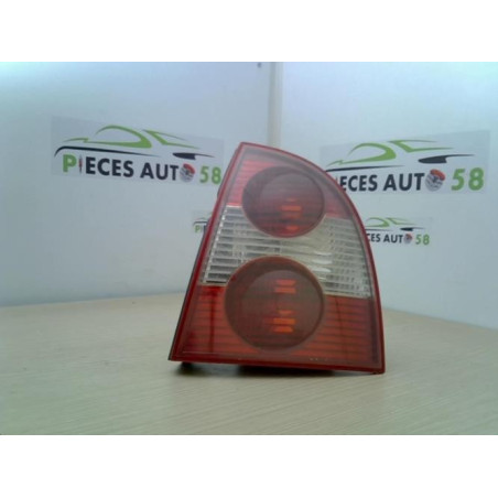 Feu arriere principal droit (feux) VOLKSWAGEN PASSAT 4 PHASE 2 d’occasion