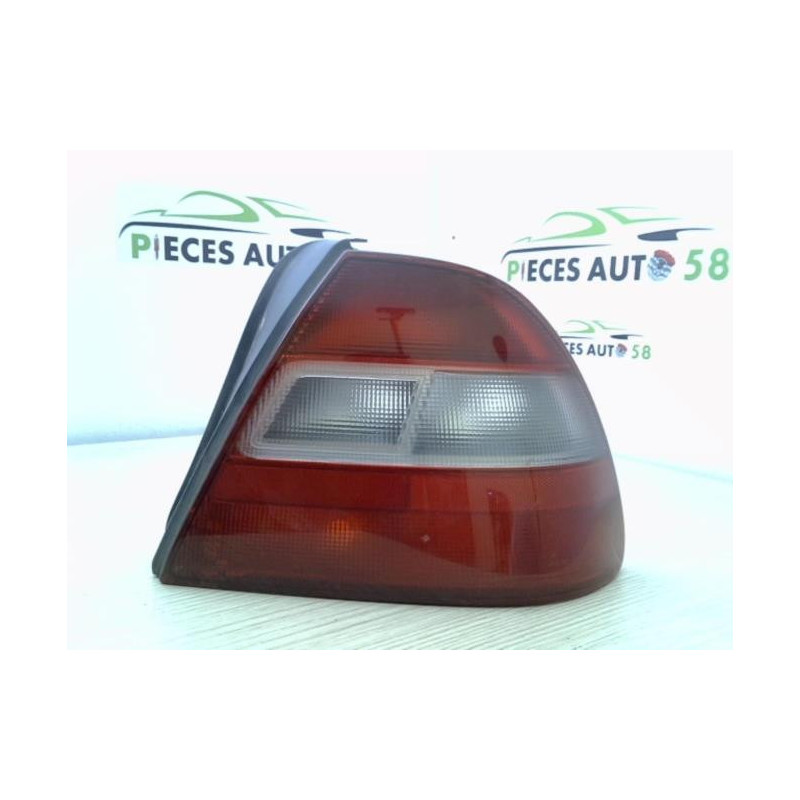 Feu arriere principal droit (feux) HONDA CIVIC 6 PHASE 1 d’occasion