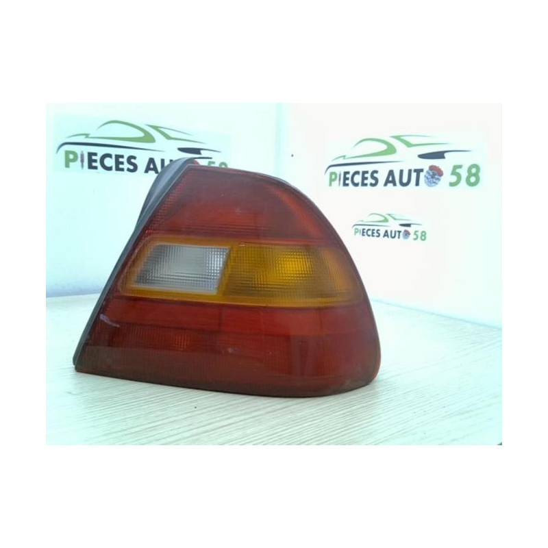 Feu arriere principal droit (feux) HONDA CIVIC 5 d’occasion