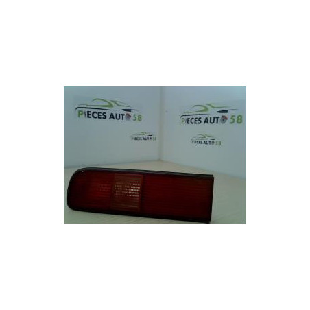 Feu arriere secondaire droit (feux) RENAULT SAFRANE PHASE 2 d’occasion