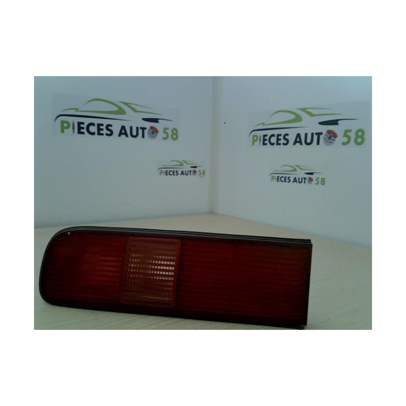 Feu arriere secondaire droit (feux) RENAULT SAFRANE PHASE 2 d’occasion