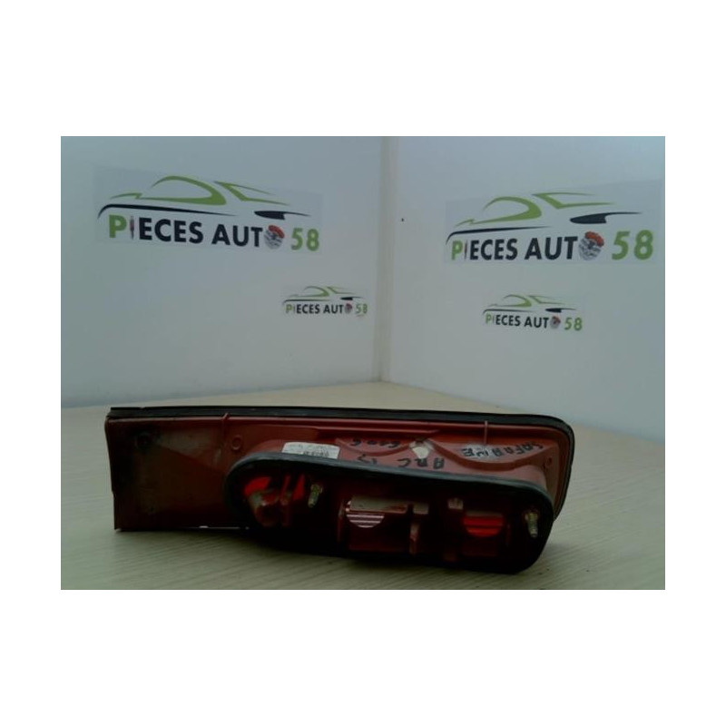 Feu arriere secondaire droit (feux) RENAULT  d’occasion