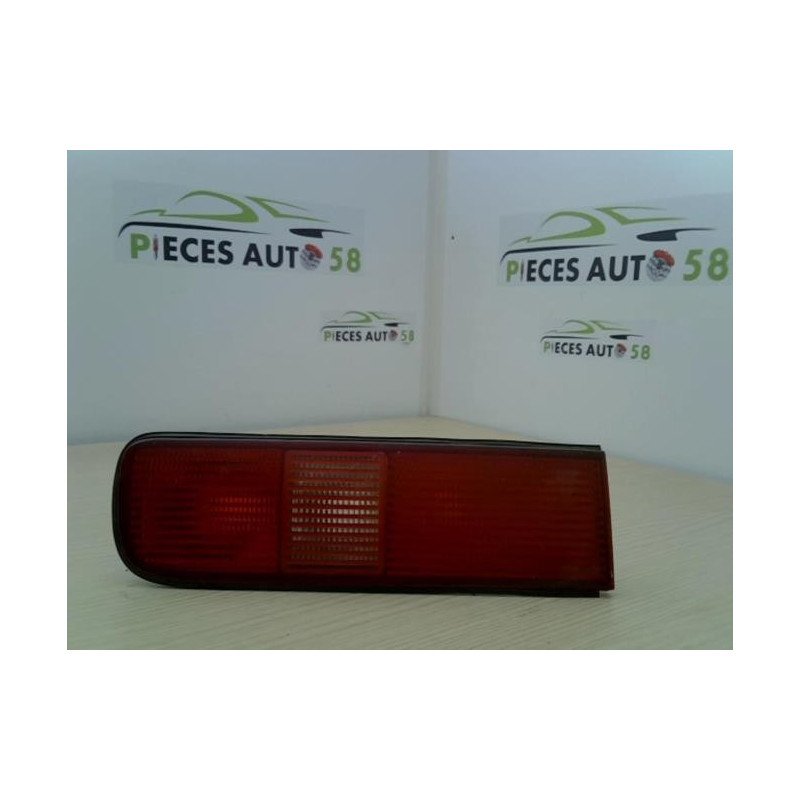 Feu arriere secondaire droit (feux) RENAULT SAFRANE PHASE 2 d’occasion
