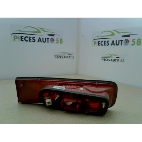 Feu arriere secondaire droit (feux) RENAULT SAFRANE PHASE 2 d’occasion
