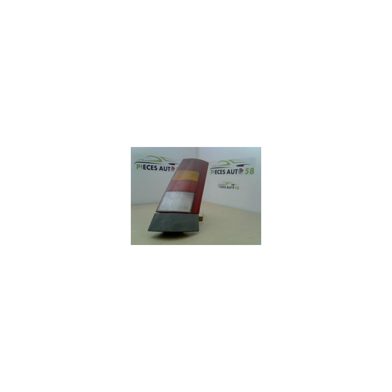Feu arriere principal droit (feux) RENAULT SUPER 5 d’occasion