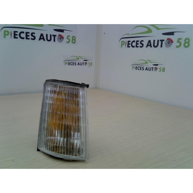 Optique avant secondaire droit (feux)(clignotant) RENAULT R21 PHASE 1 d’occasion