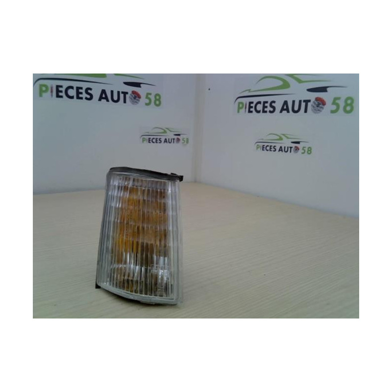 Optique avant secondaire droit (feux)(clignotant) RENAULT R21 PHASE 1 d’occasion