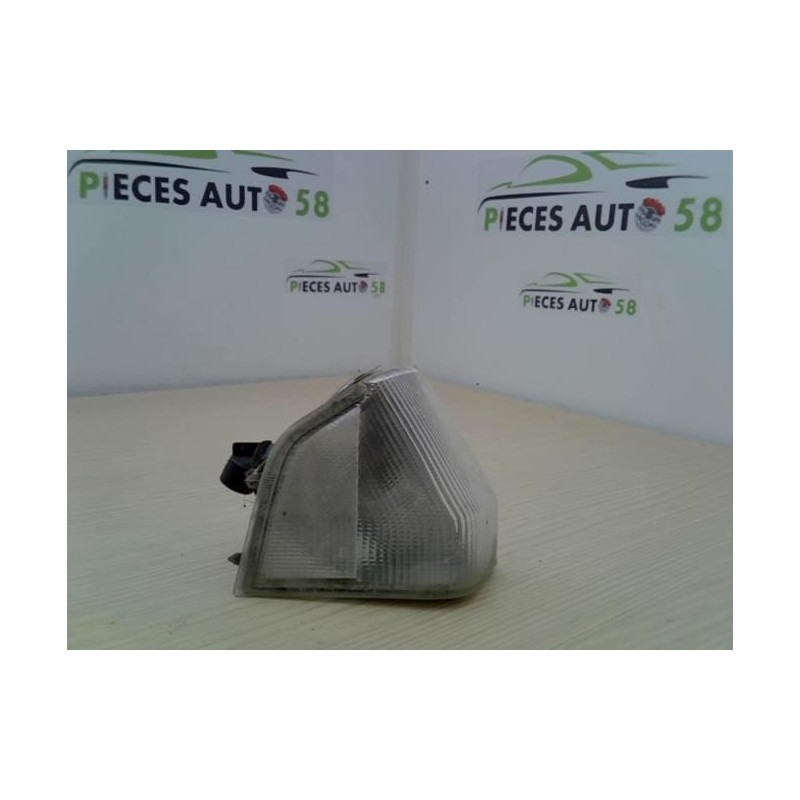 Optique avant secondaire droit (feux)(clignotant) CITROEN BX d’occasion
