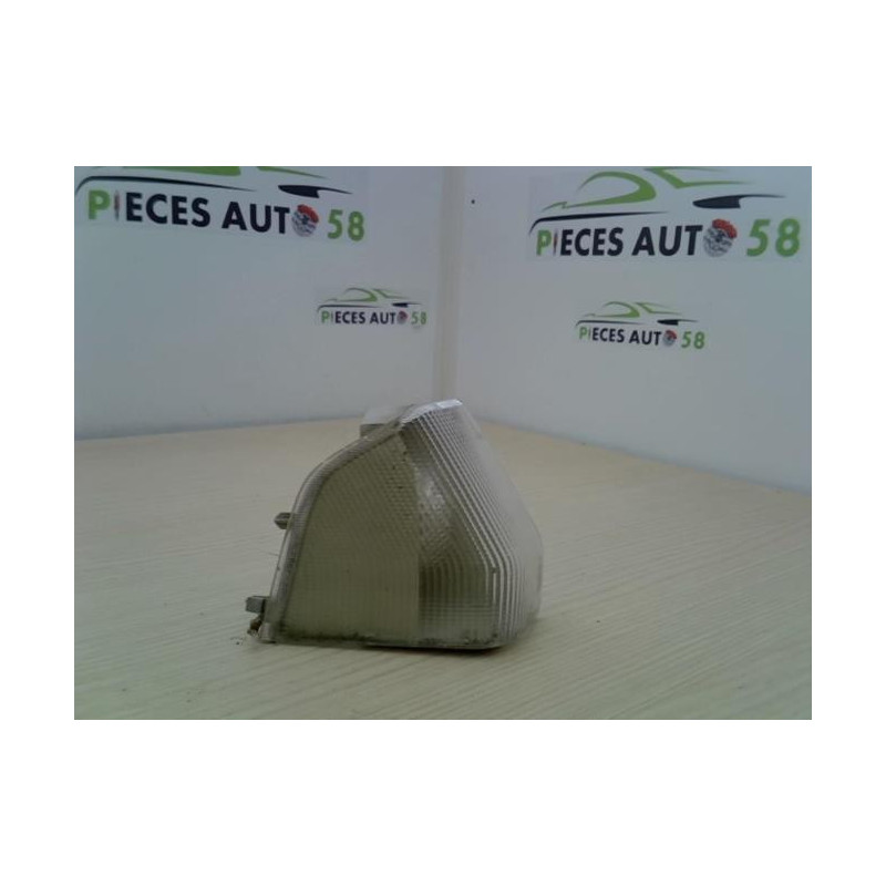 Optique avant secondaire droit (feux)(clignotant) CITROEN BX d’occasion