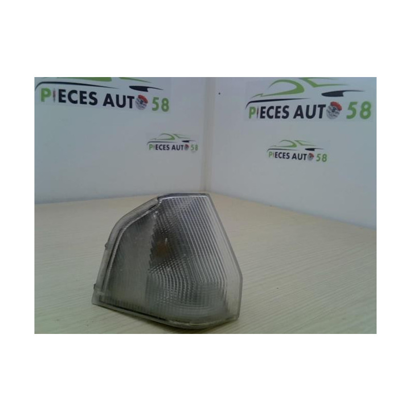 Optique avant secondaire droit (feux)(clignotant) CITROEN BX d’occasion