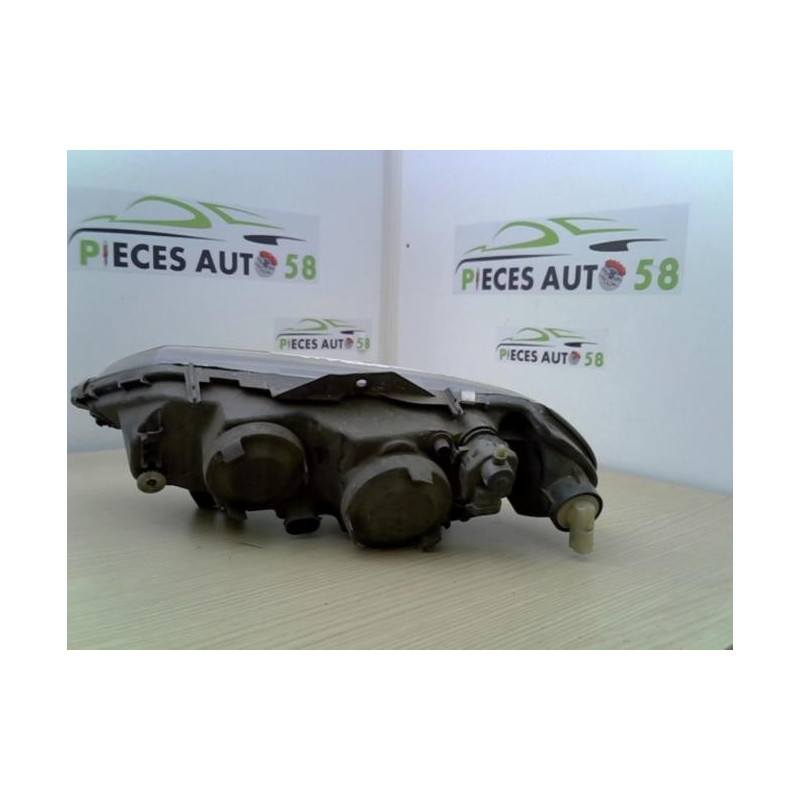 Optique avant principal droit (feux)(phare) RENAULT LAGUNA 1 PHASE 2 d’occasion