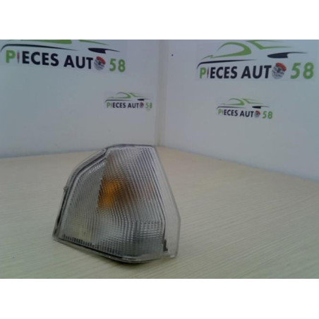 Optique avant secondaire droit (feux)(clignotant) CITROEN BX d’occasion