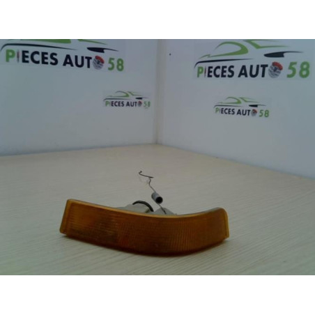 Optique avant secondaire gauche (feux)(clignotant) RENAULT SUPER 5 d’occasion