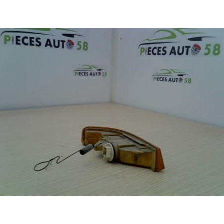 Optique avant secondaire gauche (feux)(clignotant) RENAULT SUPER 5 d’occasion