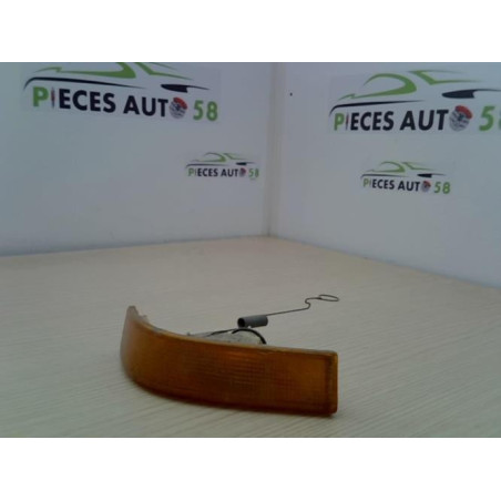 Optique avant secondaire droit (feux)(clignotant) RENAULT SUPER 5 d’occasion